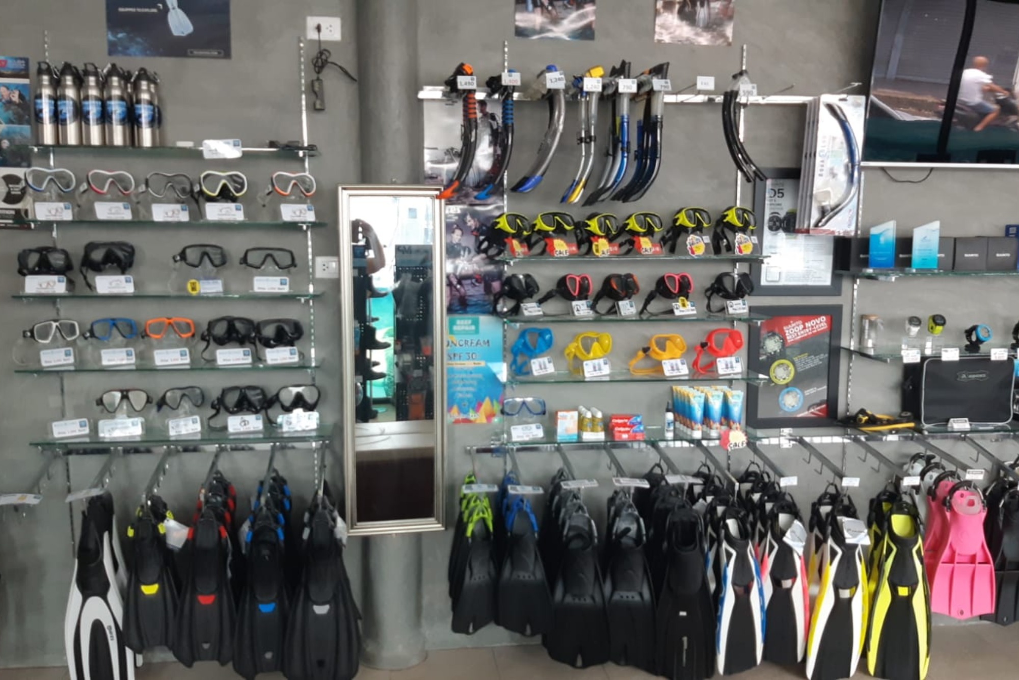 Dive Shops Near Me